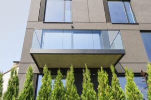 balustrada całoszklana na listwie (11)