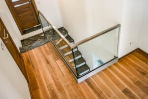 balustrada całoszklana na listwie (3)