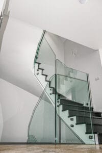 balustrada całoszklana na rotulach (10)