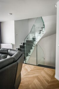 balustrada całoszklana na rotulach (9)