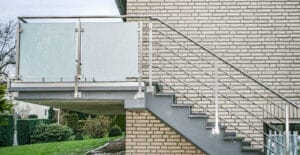 balustrada nierdzewna ze szkłem (24)