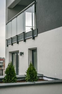 balustrada szklana lakierowana (1)