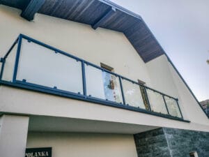 balustrada szklana lakierowana (34)