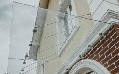 Daszek szklany na odciągach – Kochanów