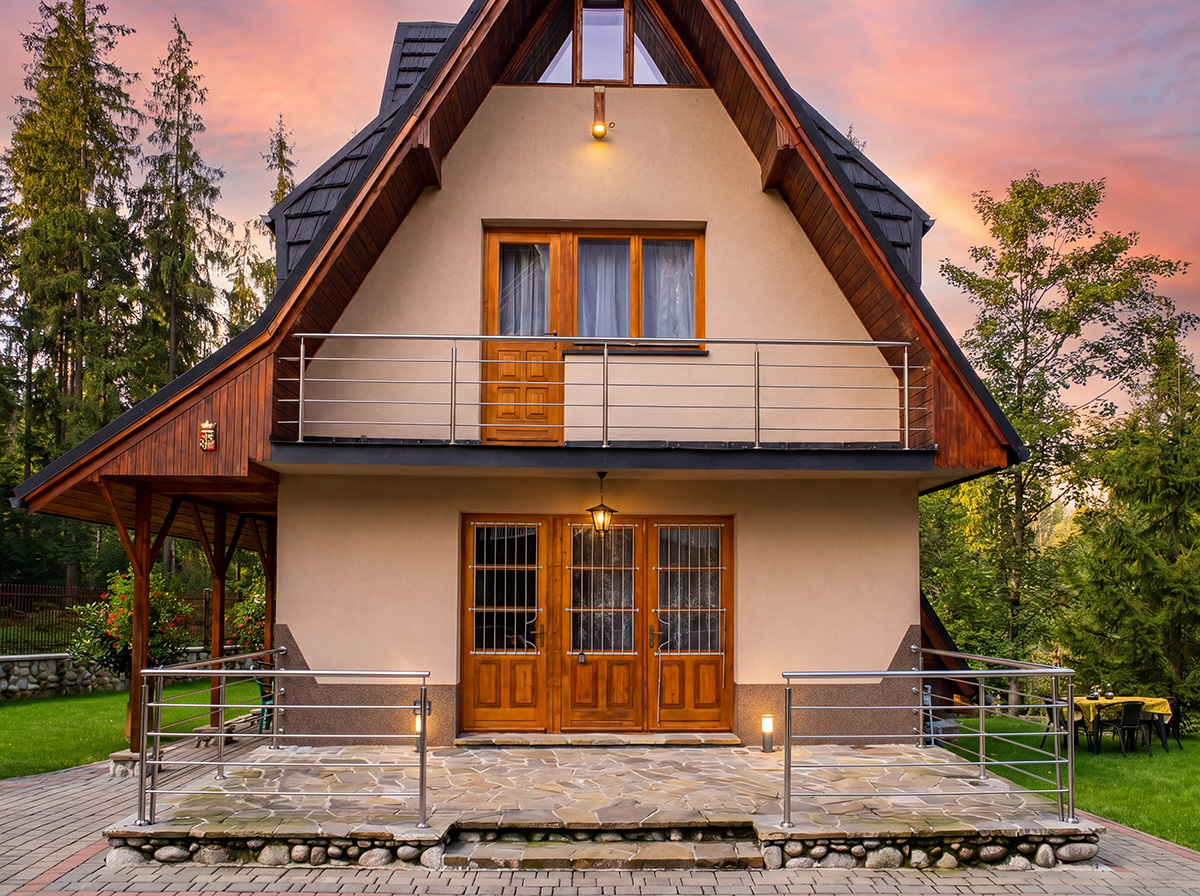 balustrada nierdzewna z wypełnieniem poziomym, realizacja w Zakopane
